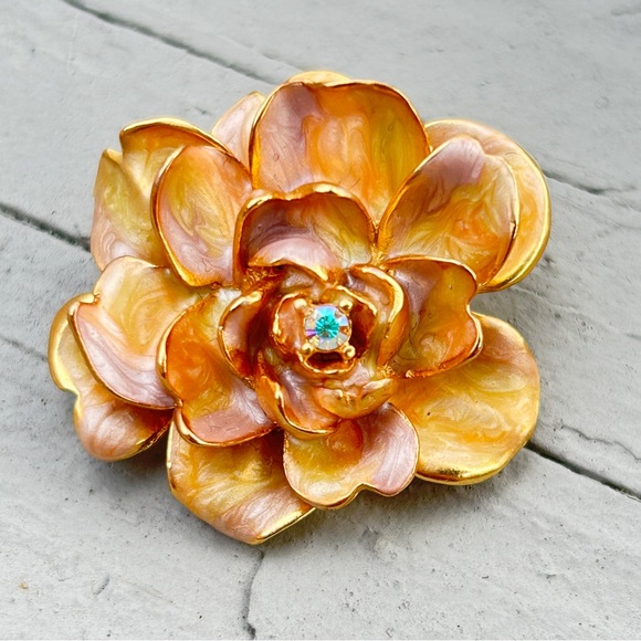 QVC Joan Rivers Classics Collection Beautiful Enamel Epoxy Flower Brooch - Picture 4 of 6